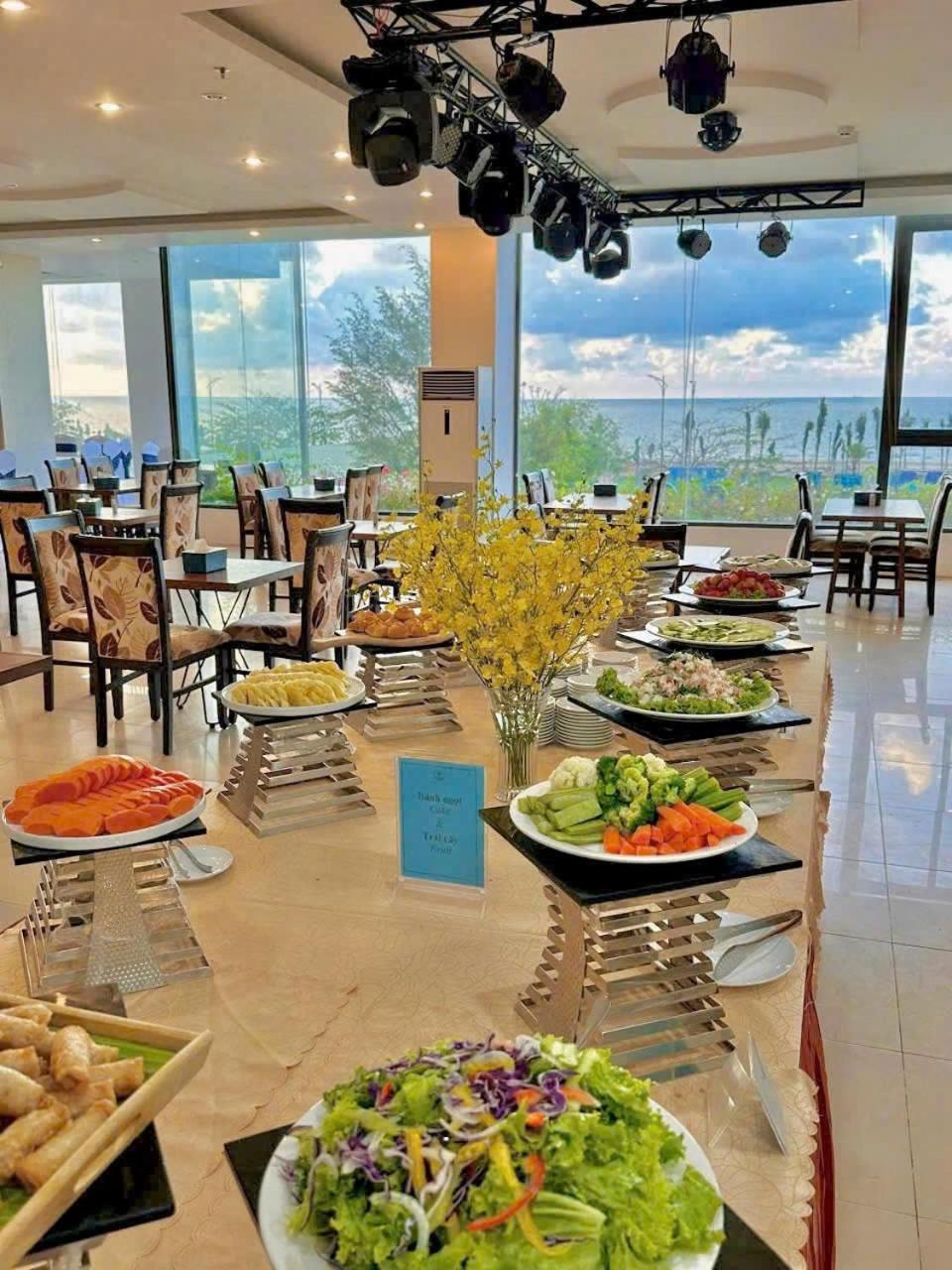Annata Beach Hotel Вунгтау Экстерьер фото